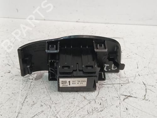 Right rear window switch MAZDA 3 Hatchback (BP) SKYACTIV-X M Hybrid AWD (BP2H) | BP38866980I28 - Image 3