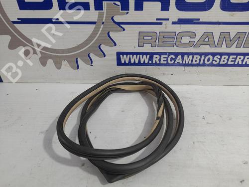 Gummilist KIA SPORTAGE II (JE_, KM_) [2004-2011]  31673851