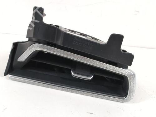 Used Air vent Air vent TOYOTA COROLLA Estate (_E21_) 1.8 Hybrid (ZWE211W) (122 hp) 31563005 31563005