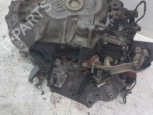 Used Gearbox Gearbox TOYOTA COROLLA Verso (ZER_, ZZE12_, R1_) 2.2 D-4D (AUR10_, AUR10R) (177 hp) 31563738 31563738