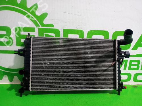Used Water radiator Water radiator OPEL ASTRA H Saloon (A04) 1.4 (L69) (90 hp) 31551300 31551300
