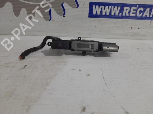 Used Warning switch Warning switch KIA SPORTAGE II (JE_, KM_) [2004-2011] 31673926 31673926