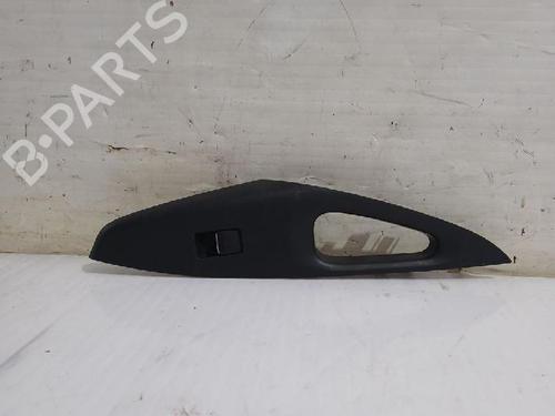 left-rear-window-switch-toyota-corolla-estate-_e21_-2019-31562823 main image