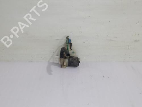 Used Washer pump CHRYSLER VOYAGER / GRAND VOYAGER III (GS_, NS_) 2.5 TD (116 hp) 31557751