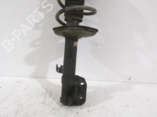 Højre fortil støddæmper TOYOTA COROLLA Verso (ZER_, ZZE12_, R1_) 2.2 D-4D (AUR10_, AUR10R) (177 hp) 31563749