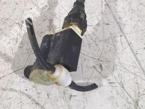 washer-pump-hyundai-tucson-jm-2004-2005-2006-2007-2008-2009-2010-2011-2012-2013-2014-2015-2016-2017-2018-2019-32462548 main image