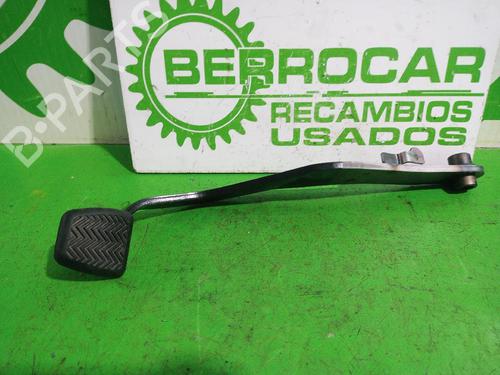 Used Break pedal Break pedal TOYOTA AURIS (_E18_) 1.2 (NRE185_, NRE185R) (116 hp) 31547862 31547862
