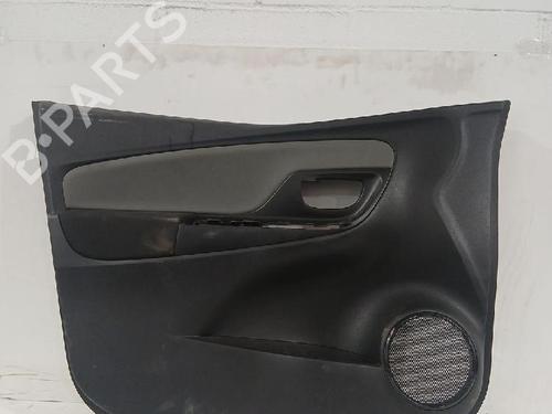 Forreste venstre beklædning TOYOTA YARIS (_P13_) 1.5 (NSP131_) (112 hp) 31562936