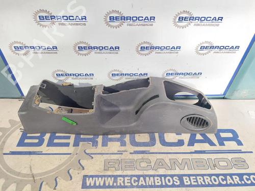 Mittelkonsole MERCEDES-BENZ A-CLASS (W168) A 140 (168.031, 168.131) (82 hp) 31569636