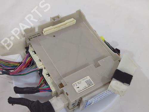 Used Fuse box Fuse box 38867269 38867269