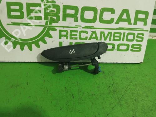 front-right-exterior-door-handle-renault-clio-ii-bb_-cb_-1998-1999-2000-2001-2002-2003-2004-2005-2006-2007-2008-2009-2010-2011-2012-2013-2014-2015-2016-31675121 main image