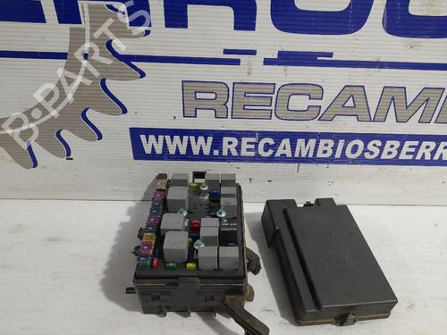 Used Fuse box Fuse box KIA SPORTAGE II (JE_, KM_) [2004-2011] 31673863 31673863