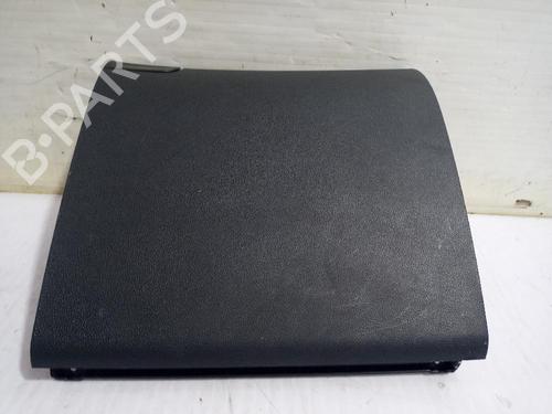 Used Glove box SKODA YETI (5L) 1.2 TSI (105 hp) 31560697