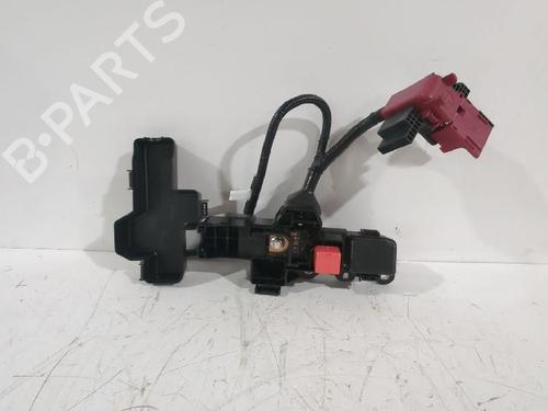 Used Fuse box TOYOTA RAV 4 V (_A5_, _H5_) 2.0 (MXAA52) (175 hp) 31563643
