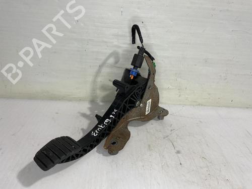 koblingspedal RENAULT MEGANE IV Saloon 1.3 TCe 115 (LVN9) (116 hp) 31558327