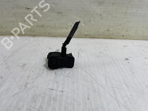 Used Fuel door actuator SKODA YETI (5L) 1.2 TSI (105 hp) 31560797