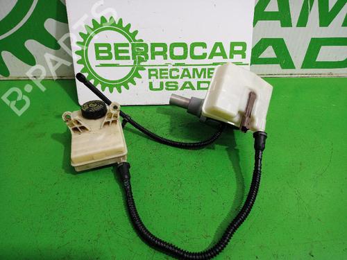 Used Brake master cylinder Brake master cylinder CITROËN C4 Grand Picasso I (UA_) [2006-2013] 31675214 31675214