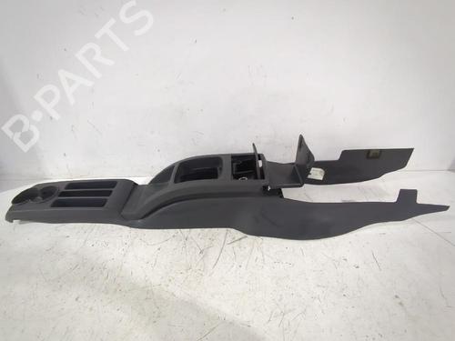 Mittelkonsole VW POLO IV (9N_, 9A_) 1.4 16V (75 hp) 32489909