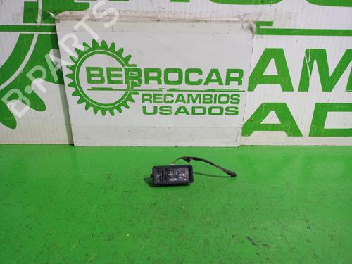 licence-plate-light-seat-ibiza-iv-6j5-6p1-2008-2009-2010-2011-2012-2013-2014-2015-2016-2017-31553601 main image