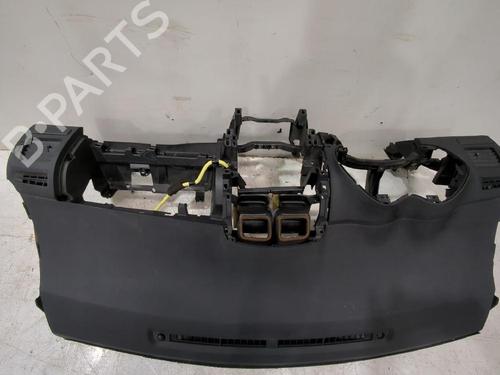 Used Dashboard TOYOTA AURIS (_E15_) 1.33 Dual-VVTi (NRE150_, NRE150R) (101 hp) 31564360