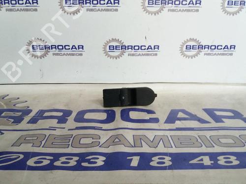 Used Right front window switch Right front window switch OPEL ASTRA H Estate Van (L70) 1.7 CDTI (L70) (101 hp) 31568978 31568978