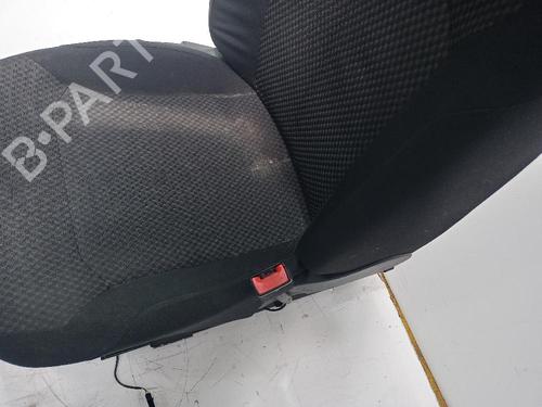 Right front seat VW PASSAT B7 (362) 1.6 TDI | BP31557345C16  - Image 8