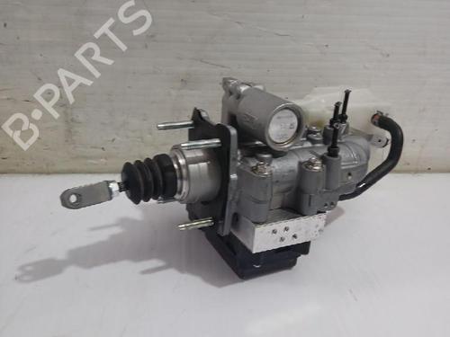 Brake master cylinder TOYOTA COROLLA Estate (_E21_) 1.8 Hybrid (ZWE211W) | BP31563006M77