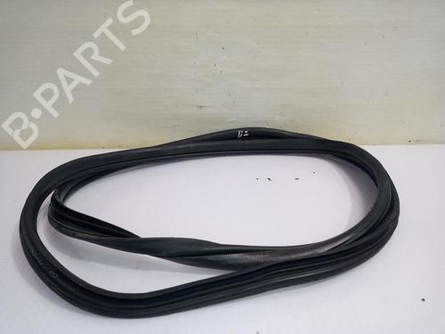 Used Rubber door seal FORD MONDEO III Saloon (B4Y) 2.0 TDCi (130 hp) 31558969