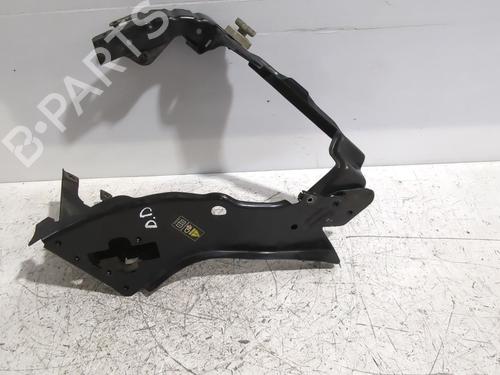 Used Right headlight support Right headlight support 38865555 38865555