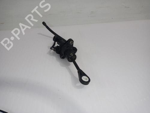 Used Clutch slave cylinder SEAT IBIZA V (KJ1, KJG) 1.0 TSI (95 hp) 31556658