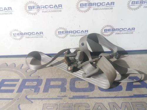 Used Rear left seatbelt KIA SORENTO I (JC) 2.5 CRDi (170 hp) 31569865