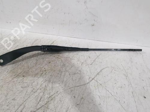 Front windshield wiper arm DACIA SANDERO II 1.5 dCi | BP31566469C143 - Image 2