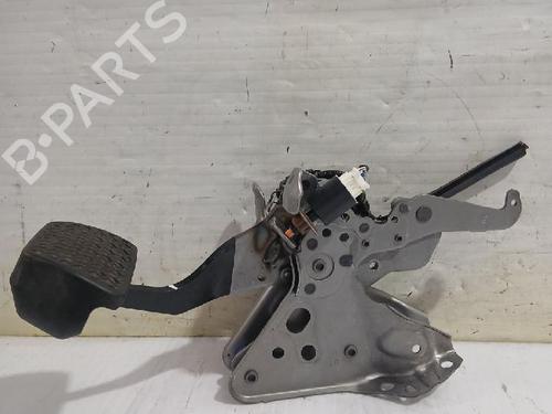 bremsepedal TOYOTA RAV 4 V (_A5_, _H5_) 2.0 (MXAA52) (175 hp) 31563680
