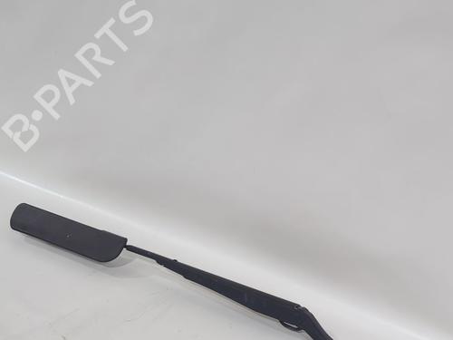 Used Front windshield wiper arm Front windshield wiper arm 38868384 38868384