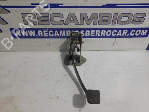 koblingspedal HYUNDAI SANTA FÉ I (SM) 2.0 CRDi (113 hp) 31542194