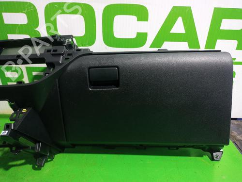 Handskerum TOYOTA AURIS (_E18_) 1.2 (NRE185_, NRE185R) | BP31547863C95 