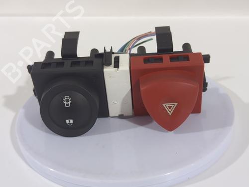 Used Warning switch Warning switch RENAULT MEGANE II (BM0/1_, CM0/1_) 1.4 16V (BM0B, CM0B) (98 hp) 40622164 40622164