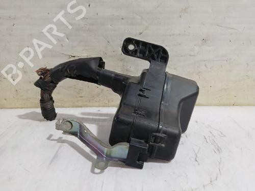 Used Fuse box TOYOTA COROLLA Verso (ZER_, ZZE12_, R1_) 2.2 D-4D (AUR10_, AUR10R) (177 hp) 31563836