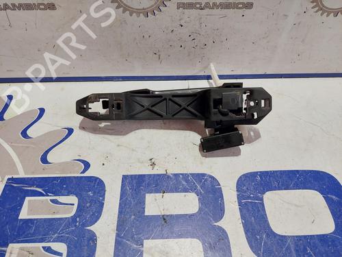 Used Rear right exterior door handle Rear right exterior door handle 38869520 38869520