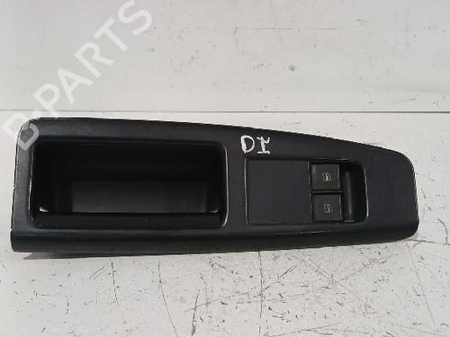 Venstre fortil elrude kontakt Venstre fortil elrude kontakt VW POLO IV (9N_, 9A_) 1.9 SDI (64 hp) 33746324 33746324