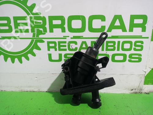 Used Clutch slave cylinder FORD FIESTA V (JH_, JD_) 1.4 TDCi (68 hp) 31550616