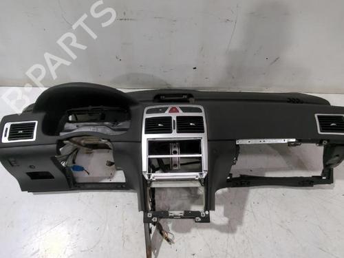Instrumentbord PEUGEOT 307 (3A/C) 1.4 16V (88 hp) 32466710