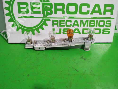 Used Lamp holder Lamp holder SKODA FABIA I Saloon (6Y3) 1.2 (64 hp) 31543922 31543922