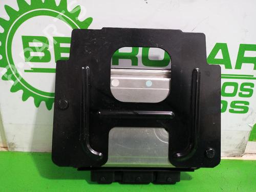 Used Engine control unit (ECU) Engine control unit (ECU) CITROËN C4 I (LC_) [2004-2014] 31675852 31675852