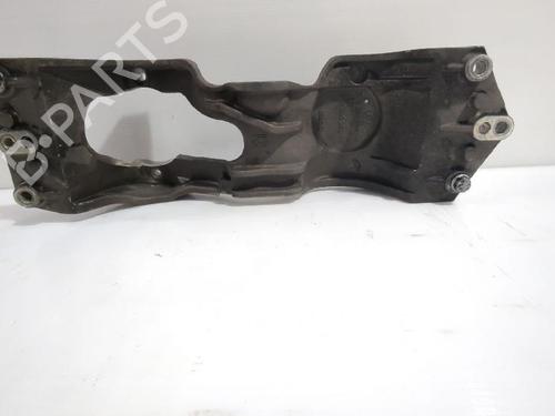 Used Engine mount Engine mount VW PHAETON (3D1, 3D2, 3D3, 3D4, 3D6, 3D7, 3D8, 3D9) 3.0 V6 TDI 4motion (240 hp) 31567677 31567677