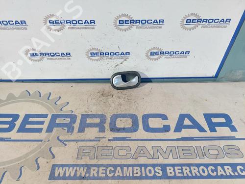 Used Rear left interior door handle Rear left interior door handle 31569601 31569601
