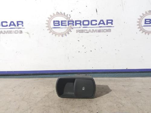 Used Right front window switch OPEL CORSA D (S07) [2006-2015]  31678431