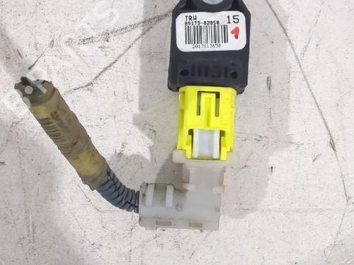 Used Electronic sensor TOYOTA AURIS (_E15_) 1.6 (ZRE151_, ZRE151R) (124 hp) 31566820