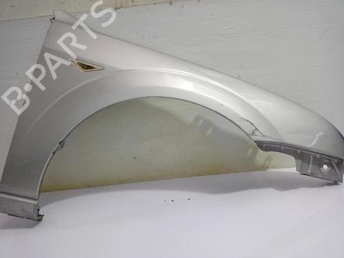 Used Right front fenders FORD MONDEO III (B5Y) 2.0 TDCi (130 hp) 31558949