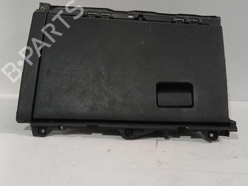 Used Glove box Glove box TOYOTA COROLLA Hatchback (_E21_, _EA1_, _EH1_) 1.8 VVTi Hybrid (ZWE219) (140 hp) 31567716 31567716